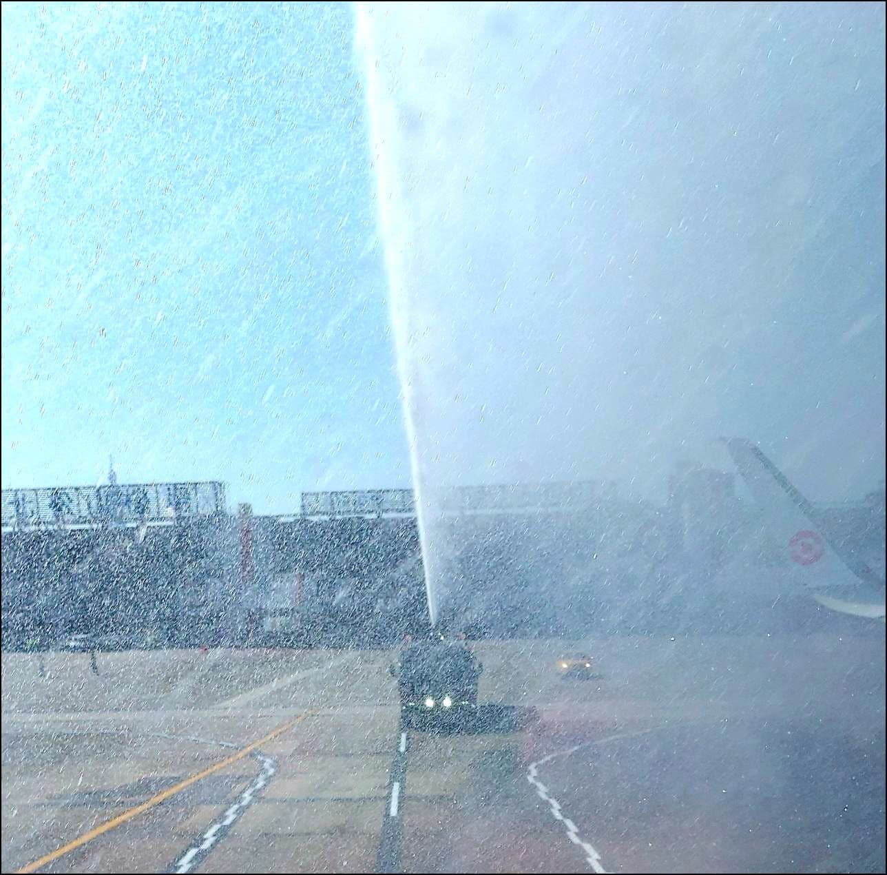 ウオーターサルート/台北松山空港/ポケモンジェット