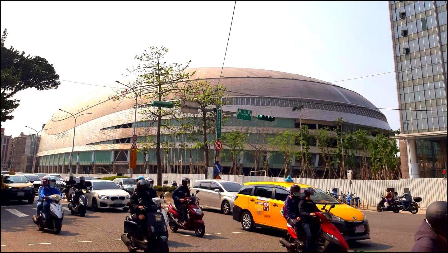 台北ドーム/台北大巨蛋/2021年４月/正面